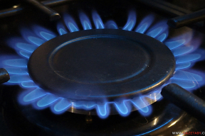 Насколько увеличатся тарифы на газ, электричество и отопление, чей рост Лукашенко «отложил» на март